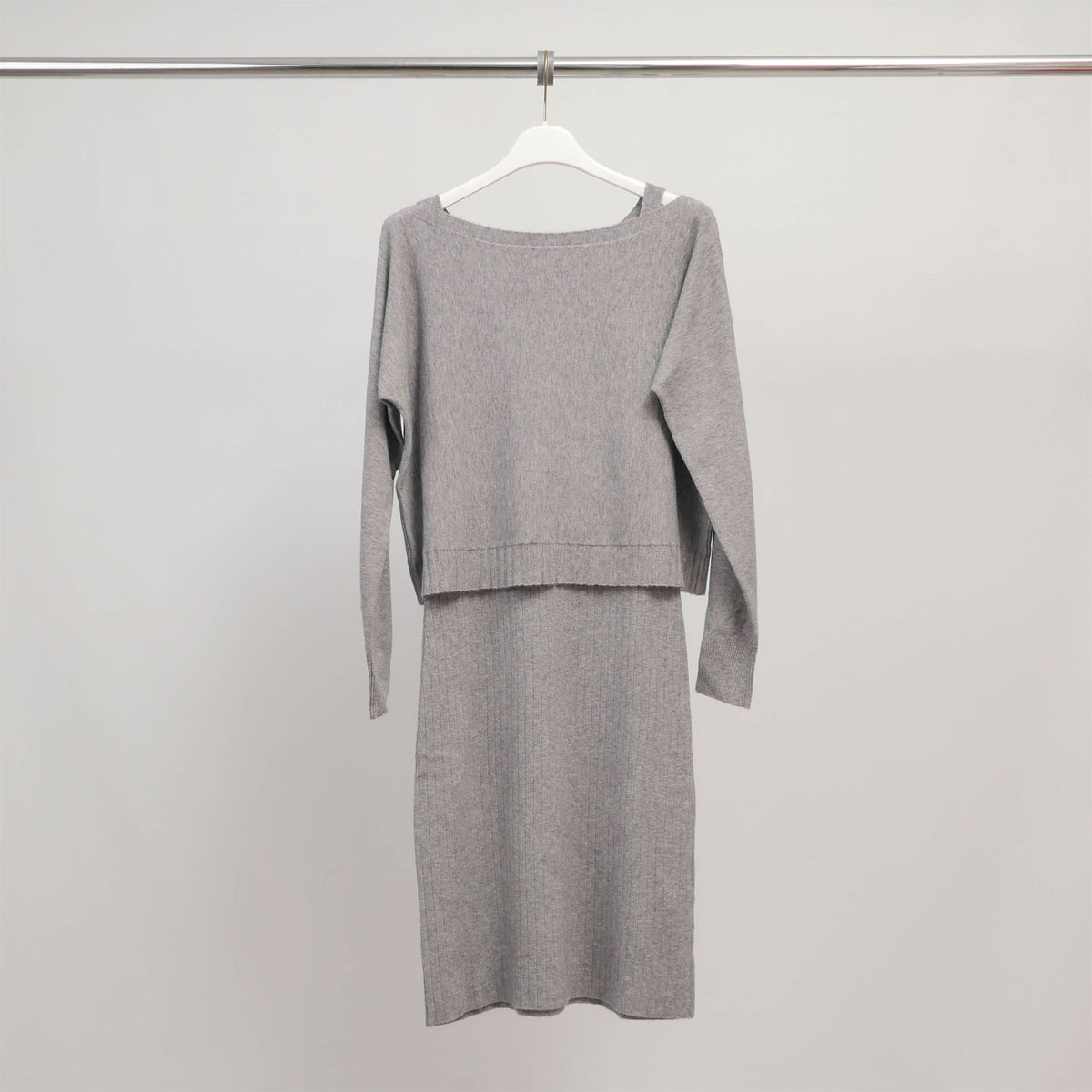 Hyd110 2 in 1 tank top dress and oversized sweater set