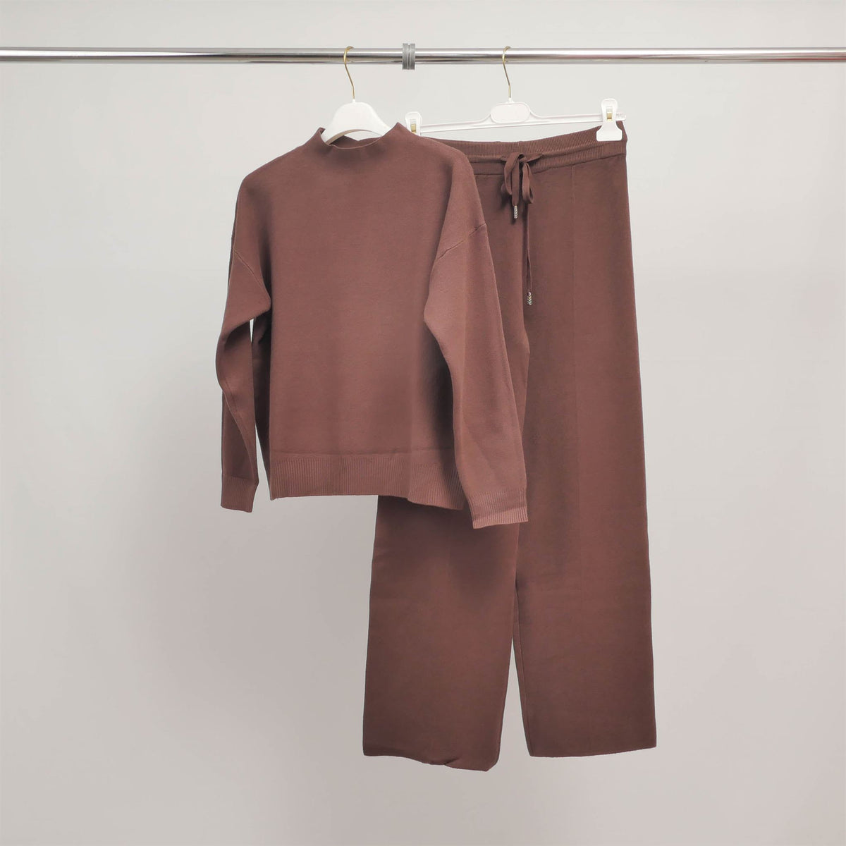 Minimalist comfort sweater and pants set hy2311