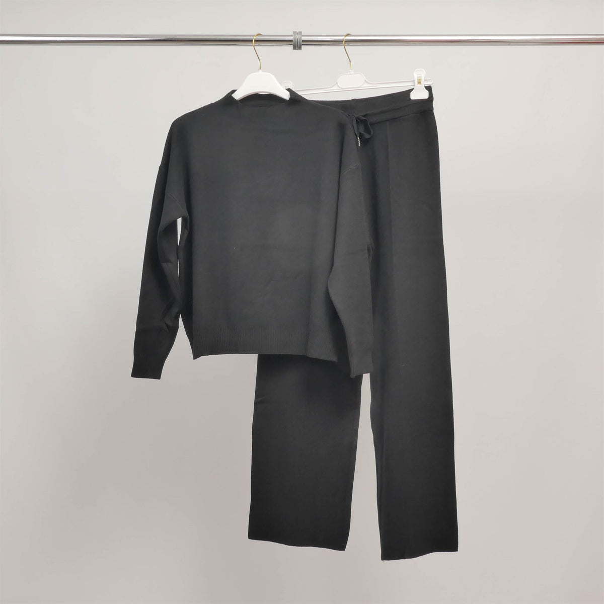 Minimalist comfort sweater and pants set hy2311