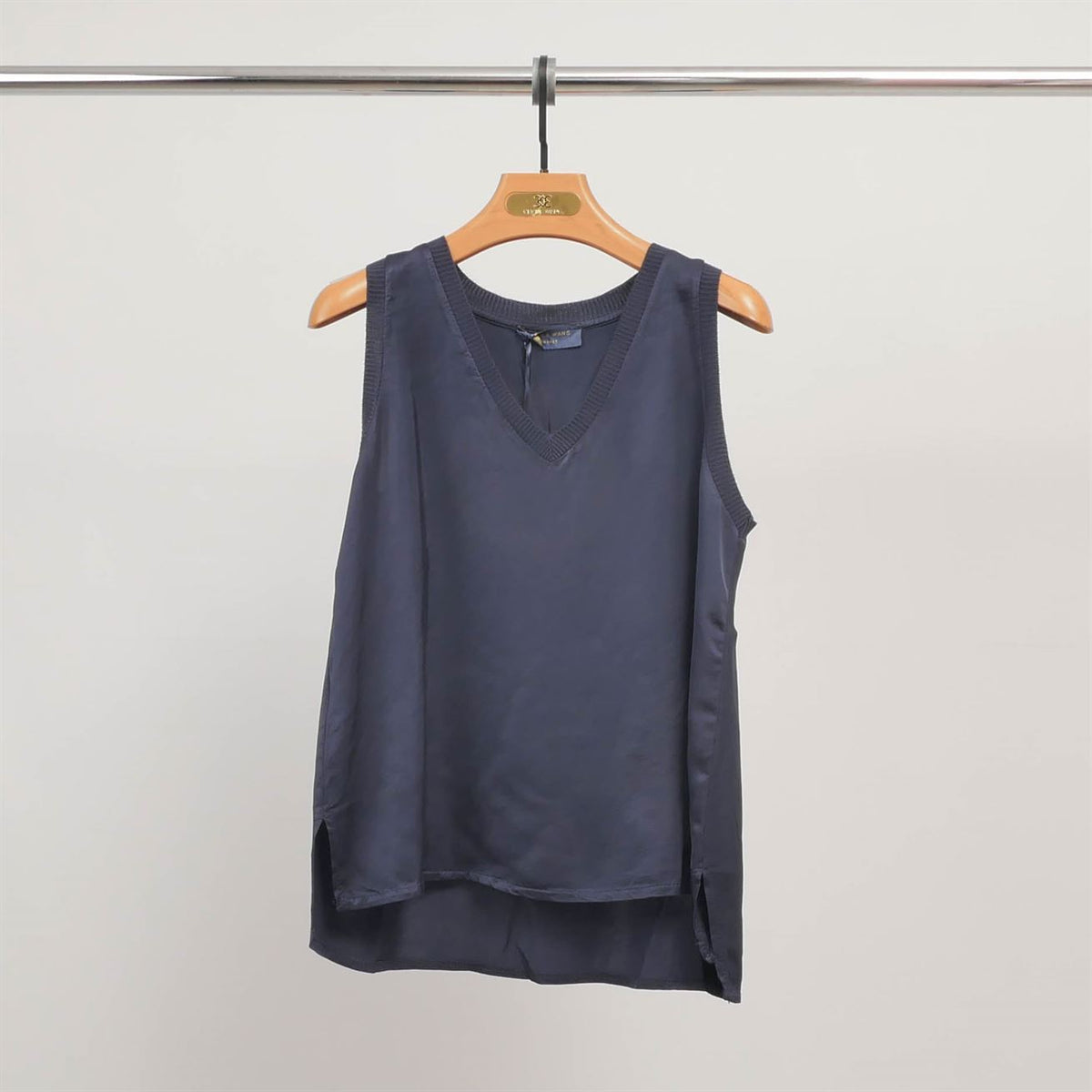V neck tank top in fluid viscose db14446vs