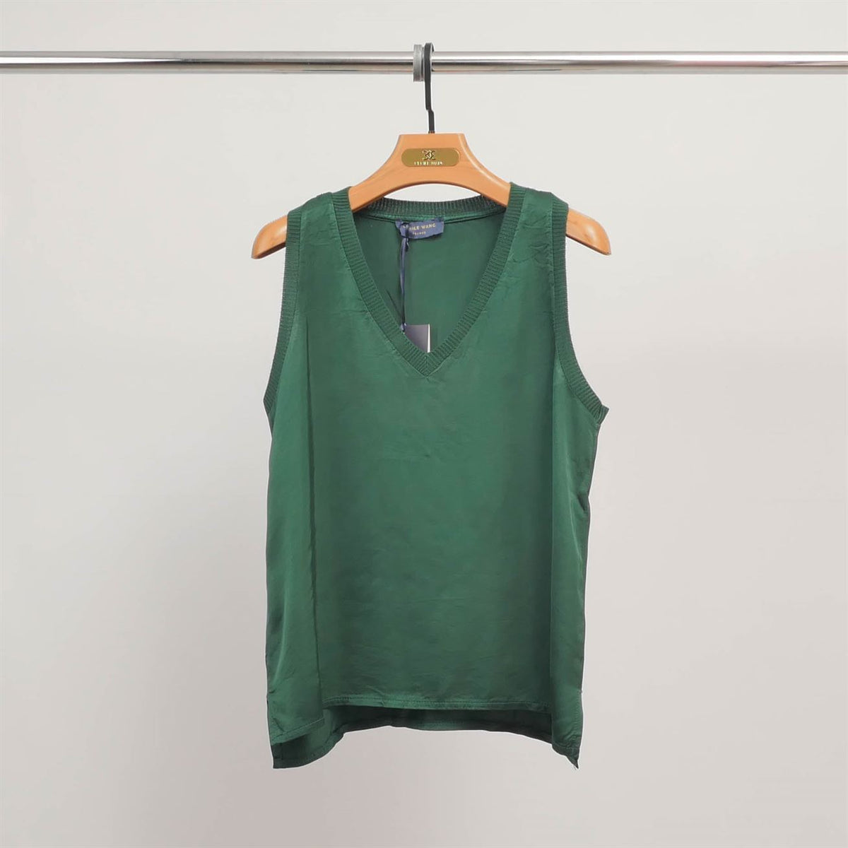 V neck tank top in fluid viscose db14446vs