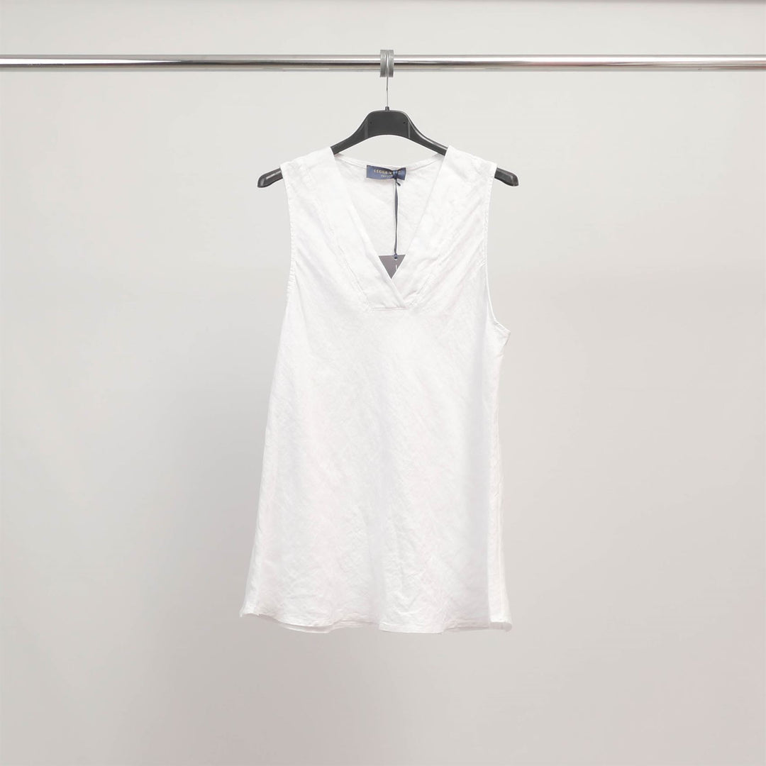 Sleeveless linen V-neck top TDM65825