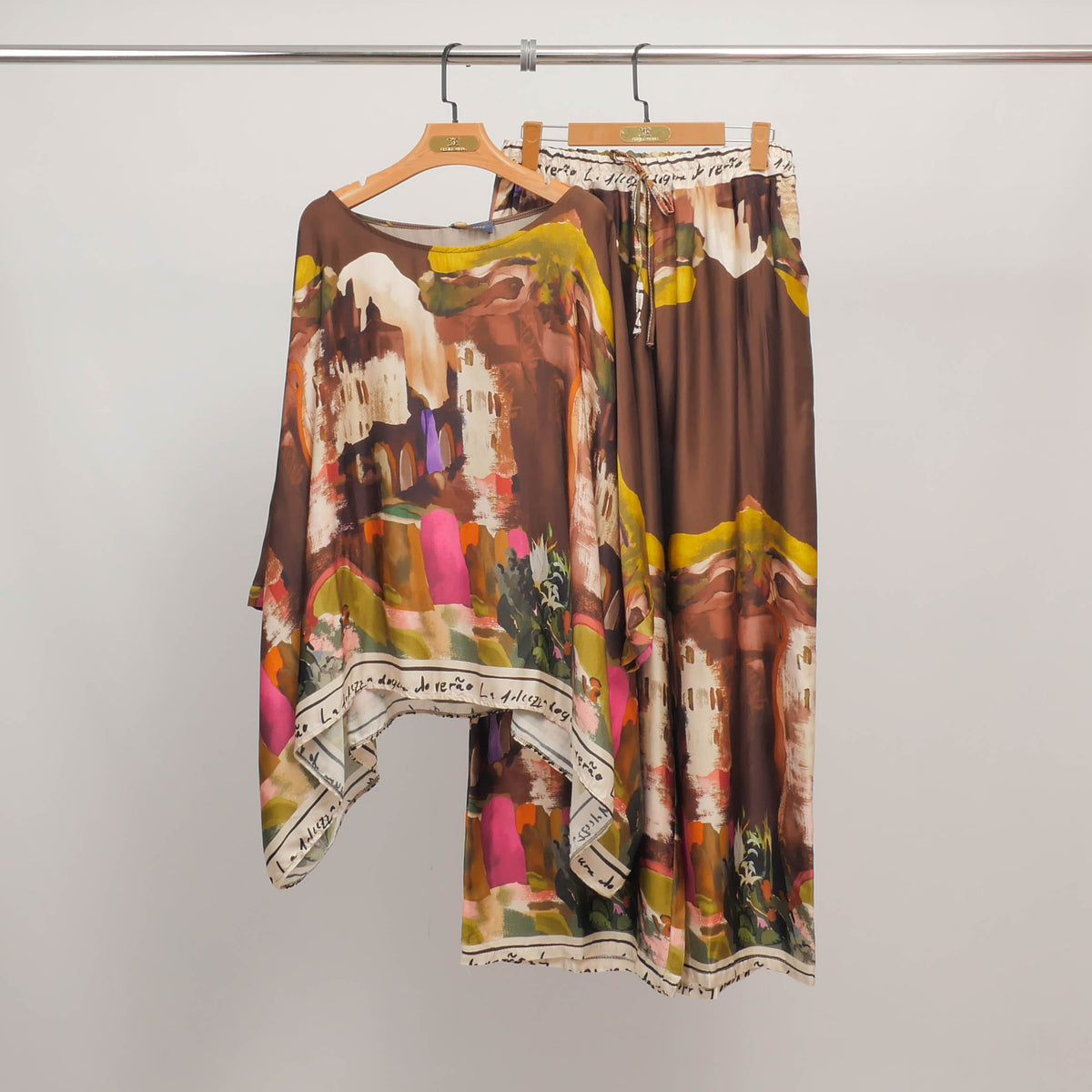 Flowy tunic with artistic print in viscose and silk kd8762vs 27