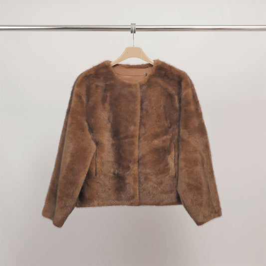 Veste courte en fausse fourrure sans col DSY25003