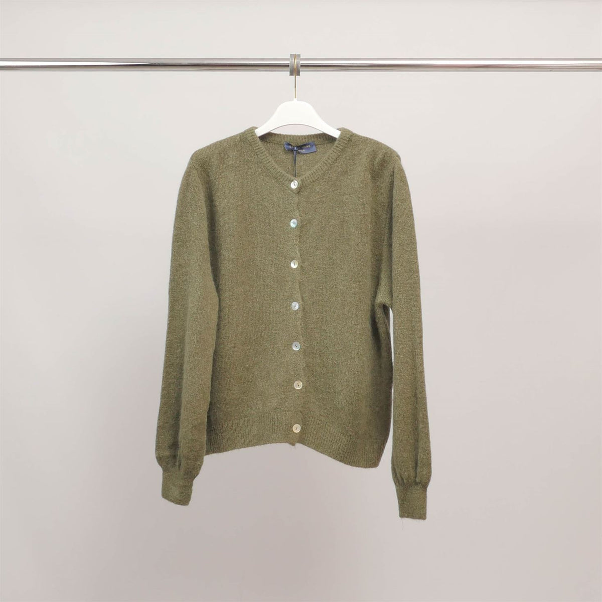 Round neck fluffy knit vest pj25005