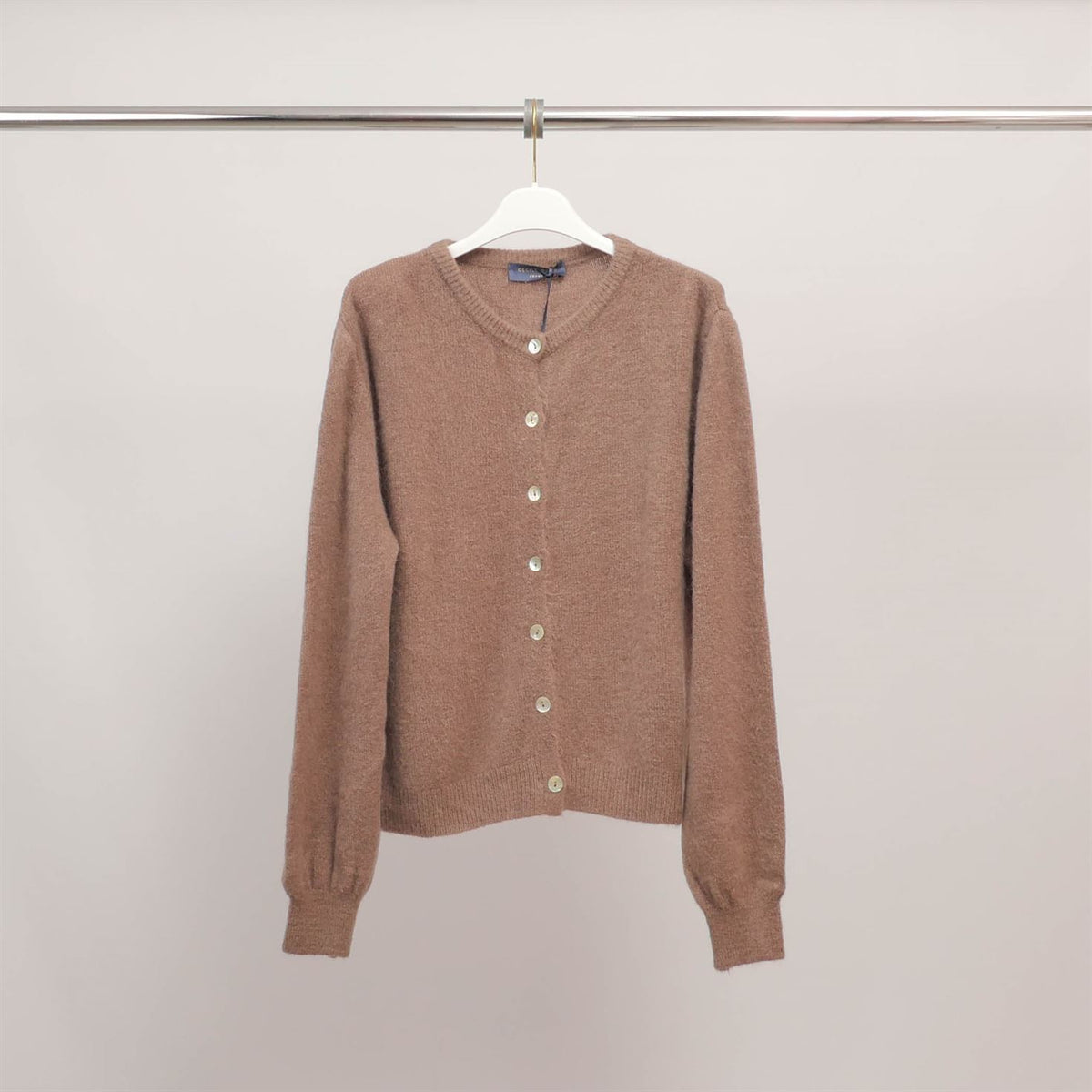 Round neck fluffy knit vest pj25005