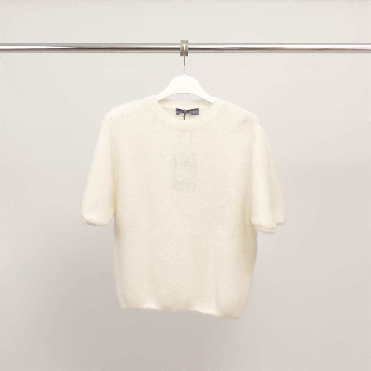 Short sleeved fluffy knit sweater pj24022a