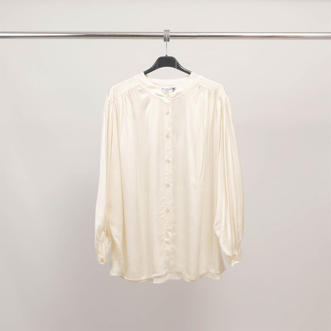 Flowy, gathered blouse with a round neck MJ60244VS