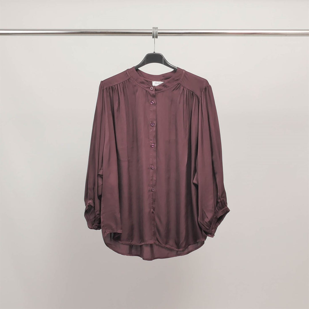 Flowy, gathered blouse with a round neck MJ60244VS