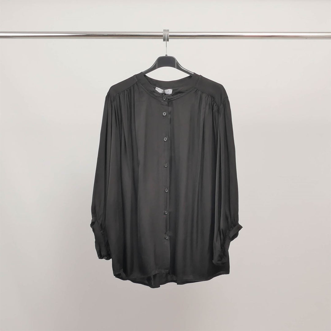 Flowy, gathered blouse with a round neck MJ60244VS