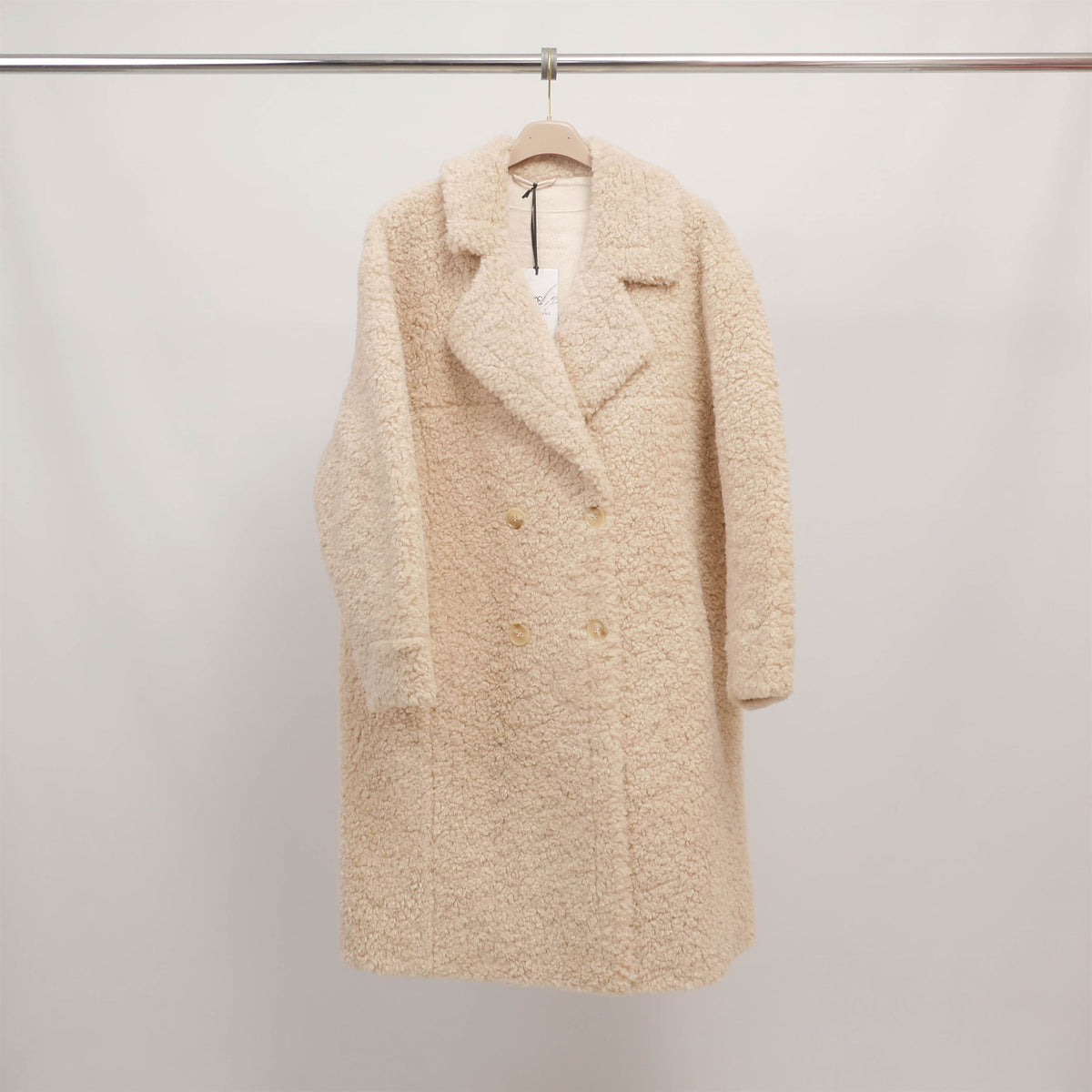 Long shearling effect coat with double layered lining dsy25032