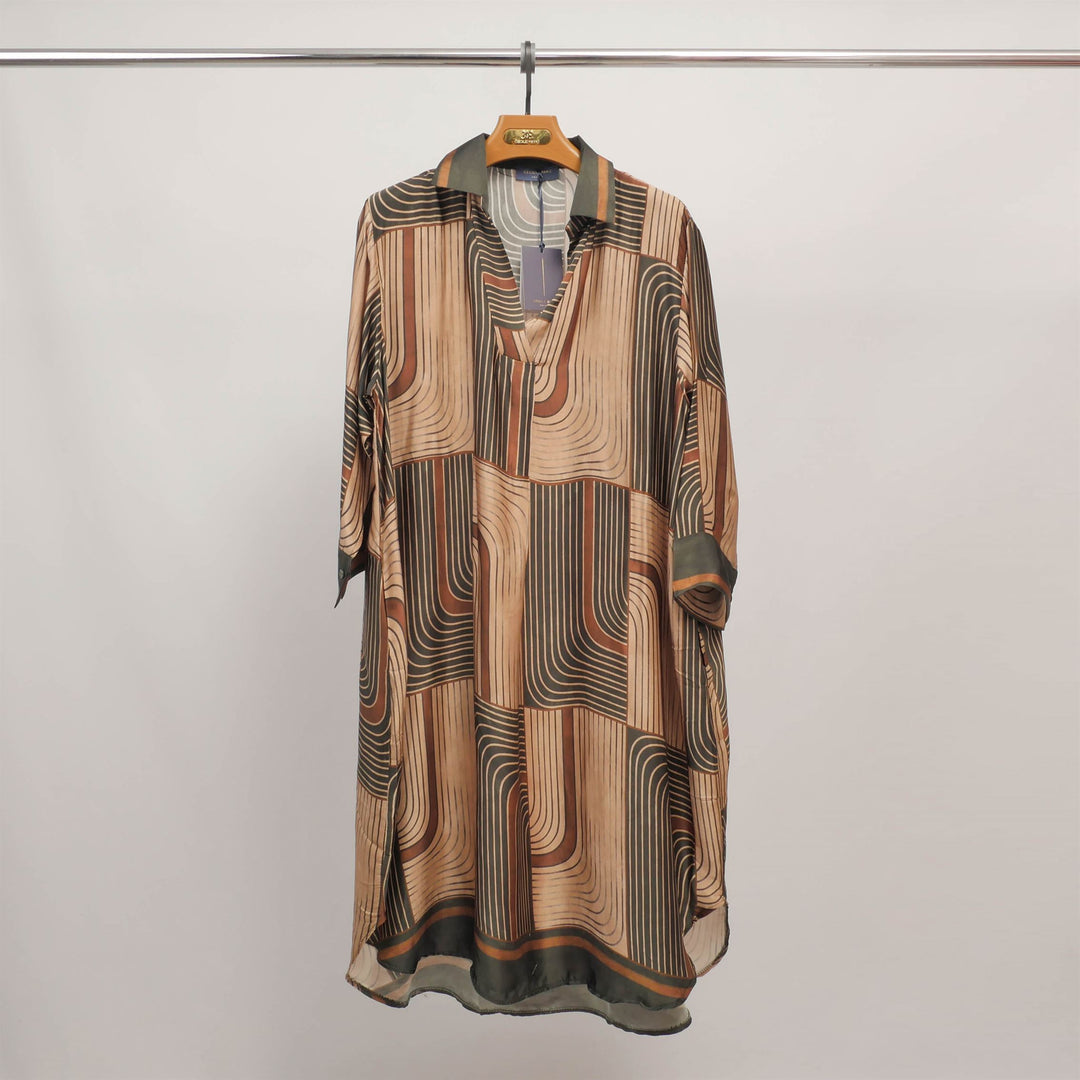 Loose-fitting printed dress with open neckline KD6120VS-29