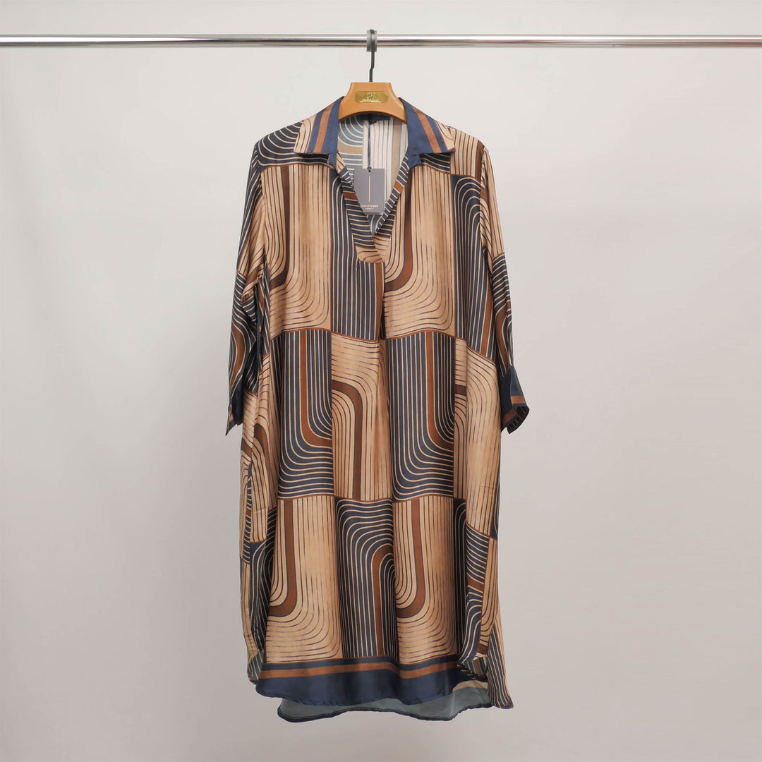 Loose-fitting printed dress with open neckline KD6120VS-29