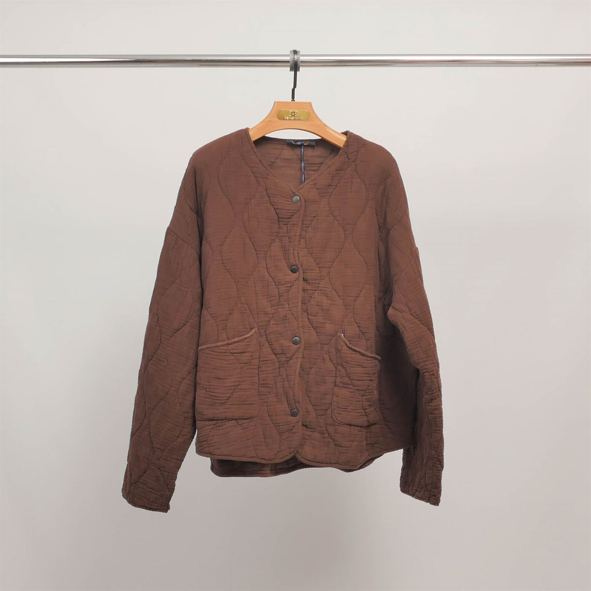 Quilted jacket with round neck and snap buttons kd9060 3