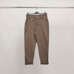 Load image into Gallery viewer, High-waisted carrot trousers with turn-ups CVA824159
