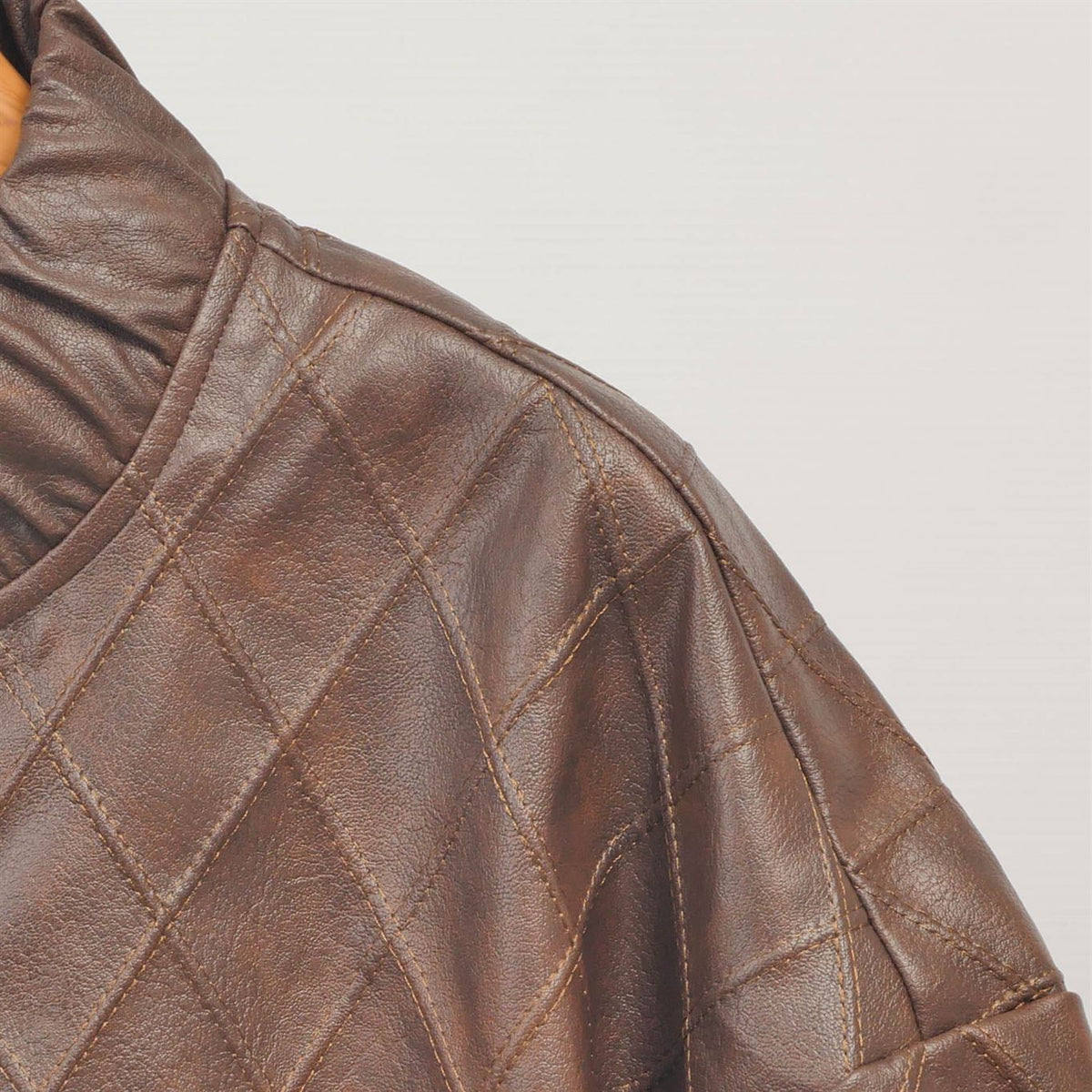 Veste matelassée en simili cuir chocolat mj264035