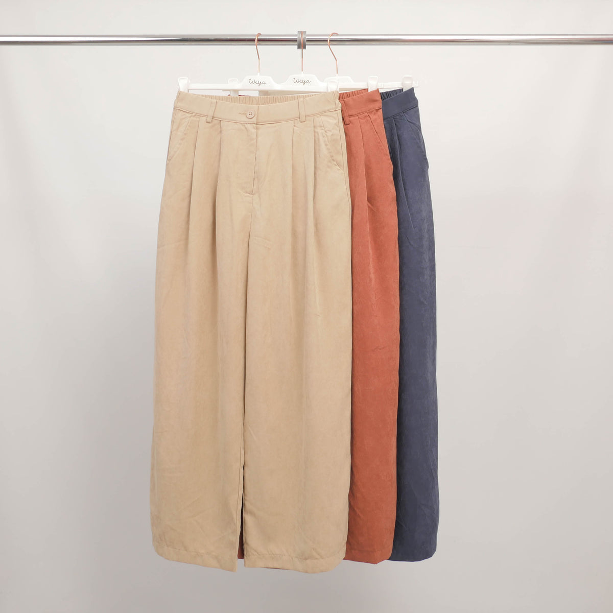 Wide leg, high waisted suede trousers – cwm2558