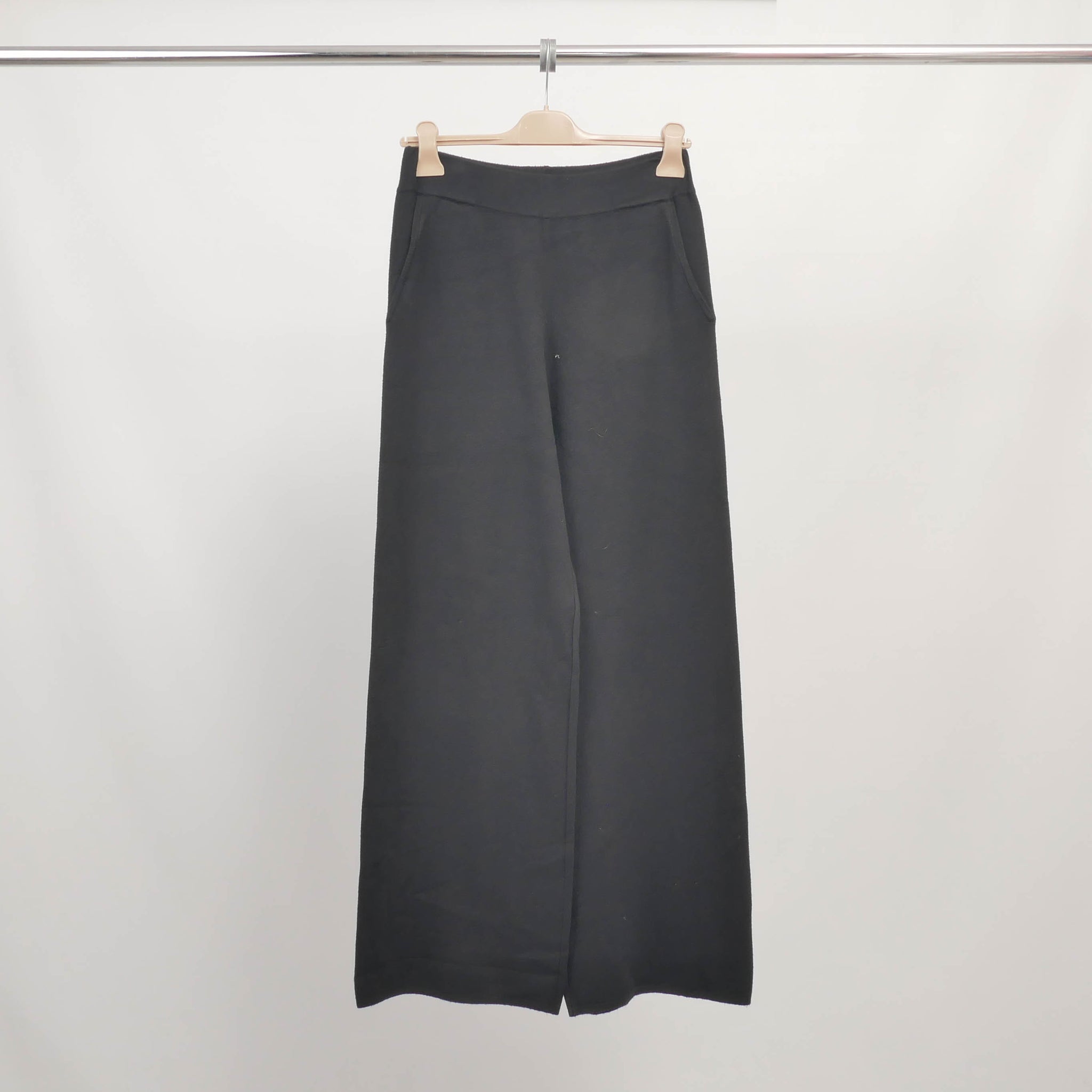 Pantalon large en maille lainage douce – DSY25376