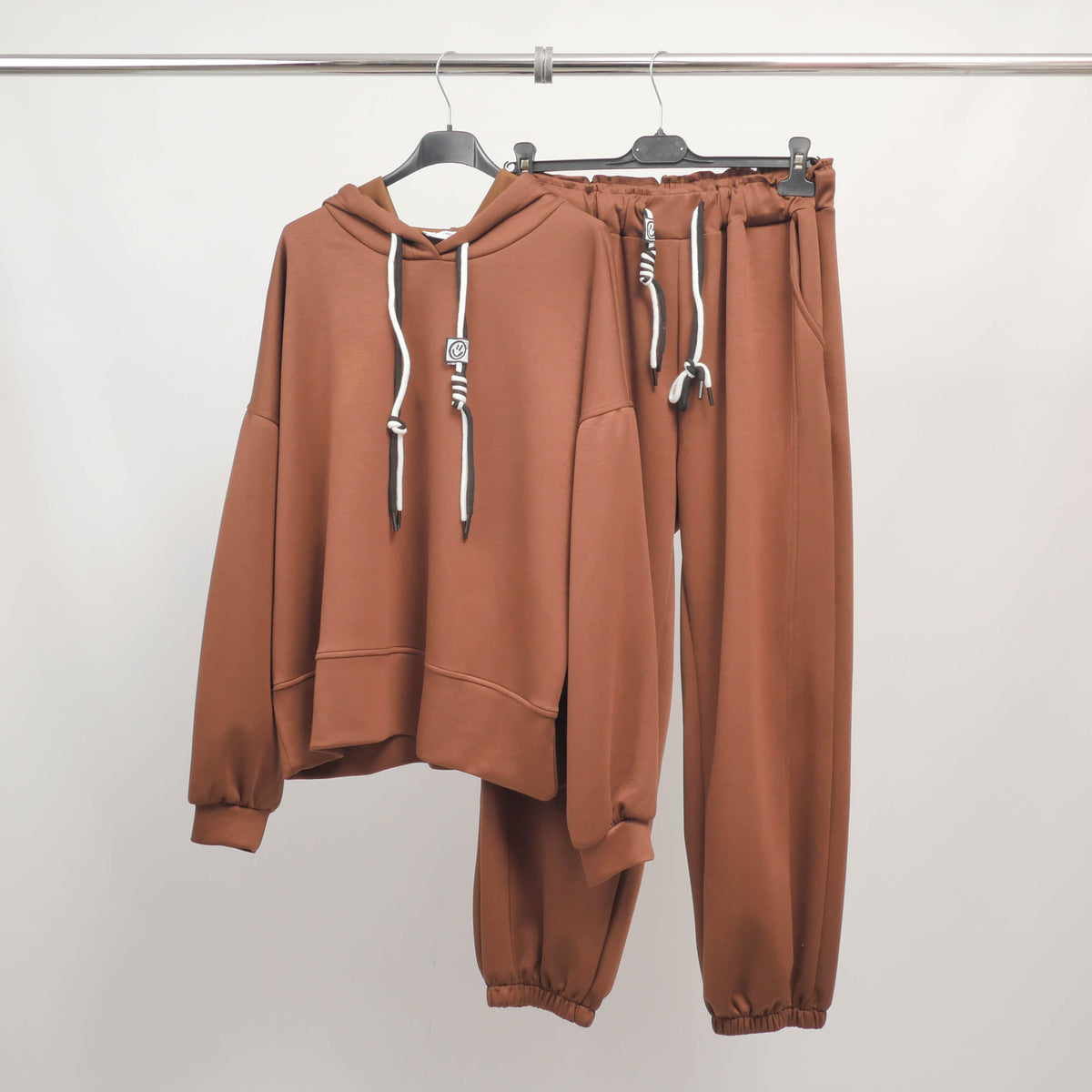 Hoodie and jogger set mj84218