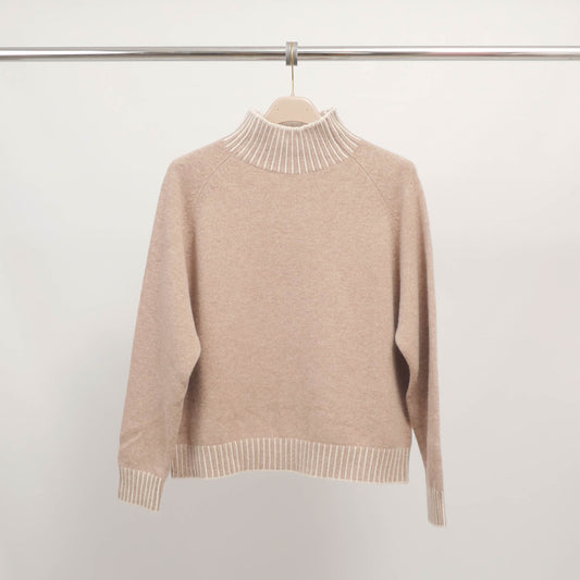 Pull en laine col montant HYL18116