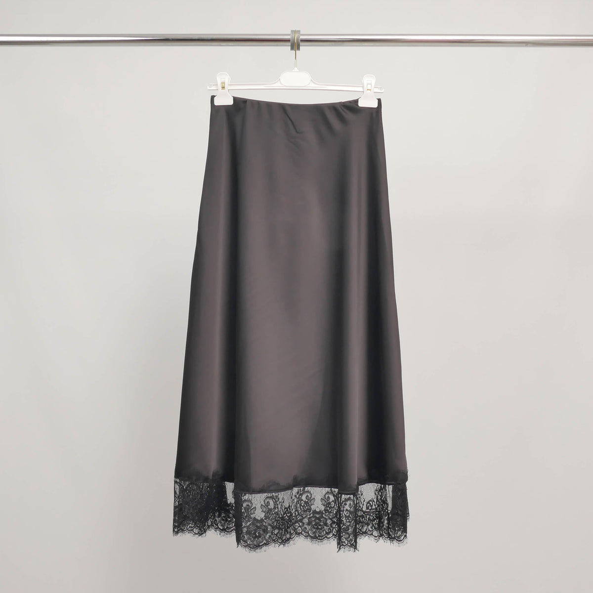 Satin midi length skirt with lace – bcl5029vs 2