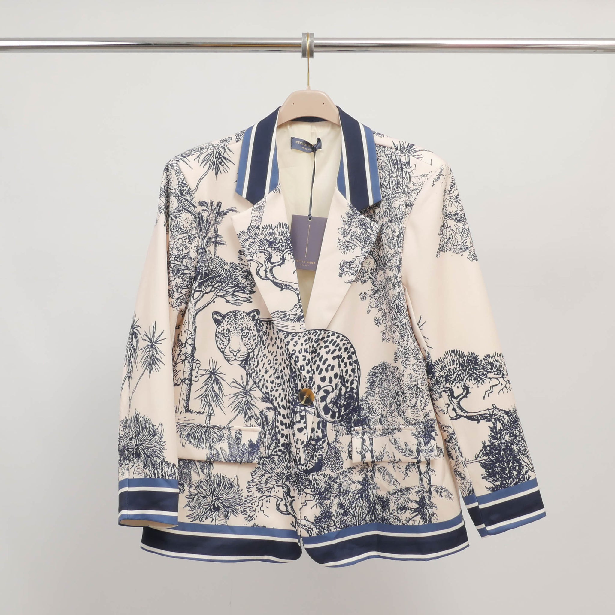 Veste imprimé jungle à col contrasté YCM25670