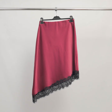 Jupe Asymétrique Satinée avec Dentelle – MF55719