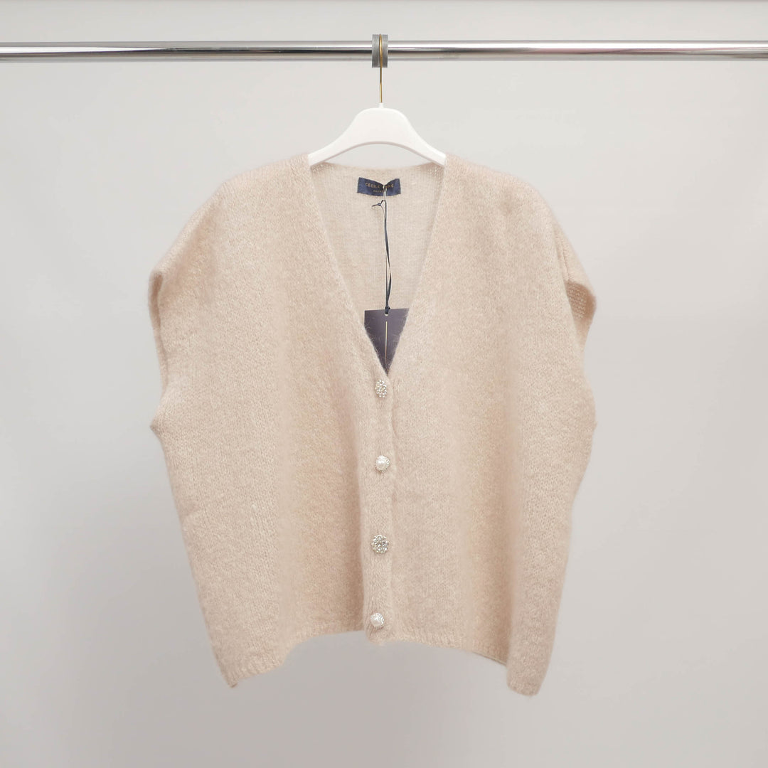 Gilet sans manches en maille duveteuse avec boutons bijoux - MCL24002