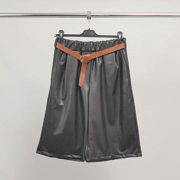 Short culotte effet cuir noir avec ceinture contrastante – TDM52325-2