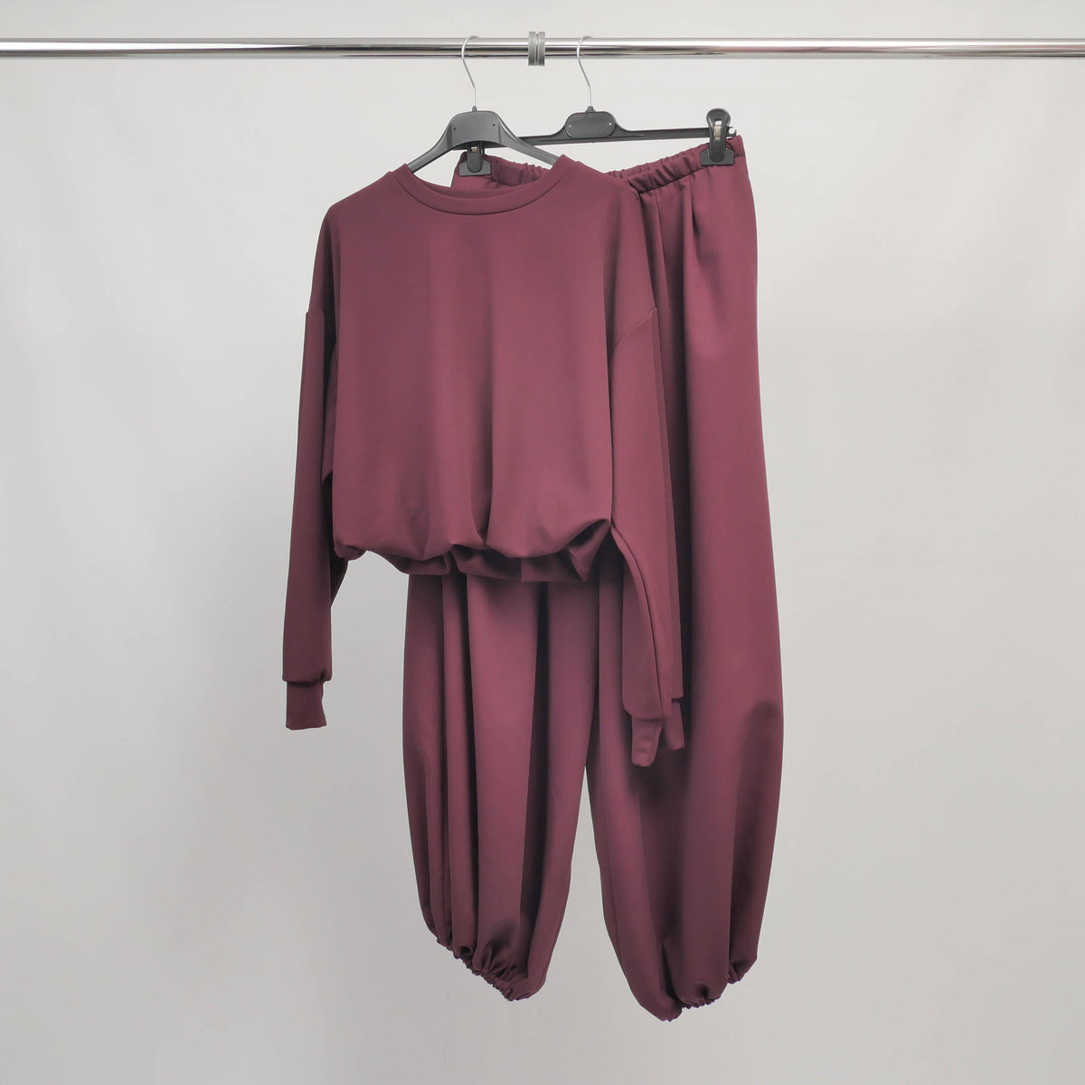 Short cut sweatshirt with stretch trim – tdm83625