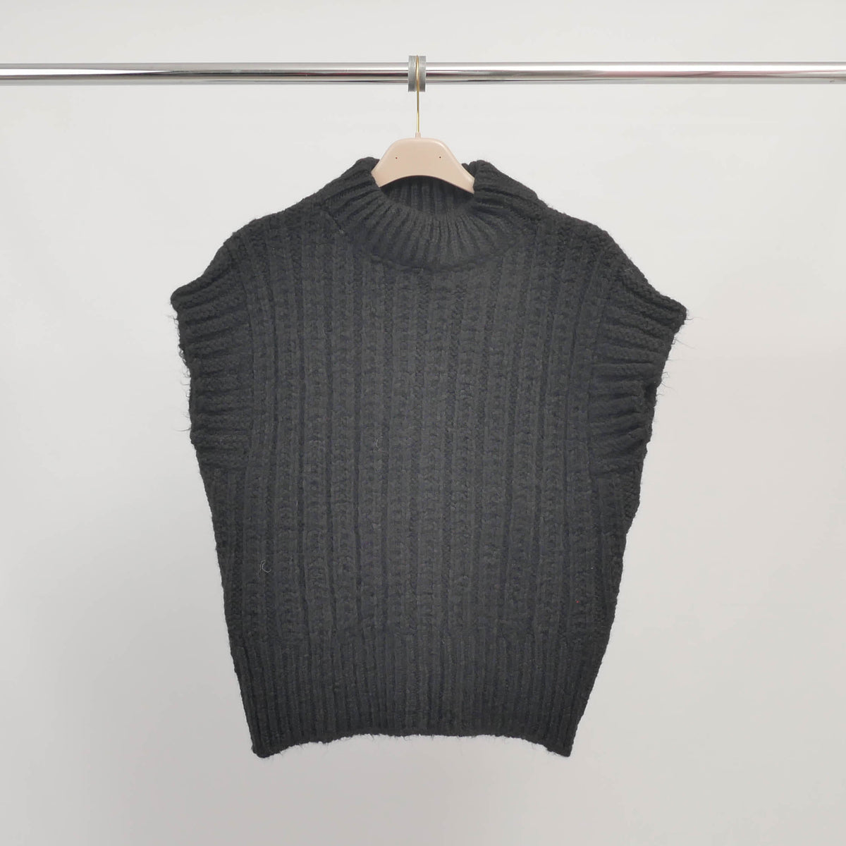 Sleeveless top in thick ribbed knit – ref ca8950