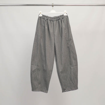 Pantalon ample en tissu chevron à taille élastiquée – KD9339