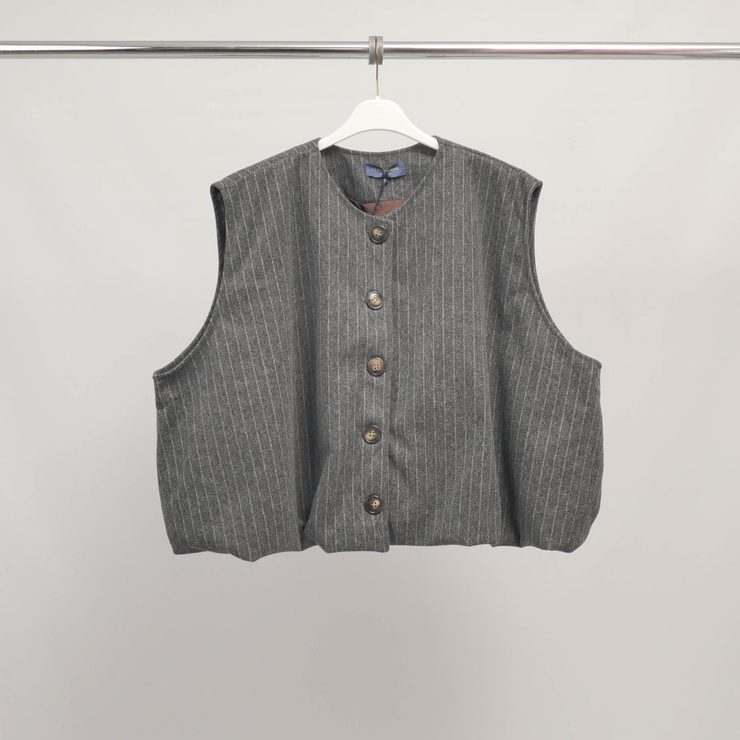 Sleeveless button-front vest with fine stripes – KD9350-2