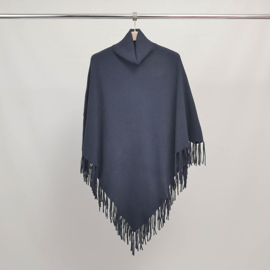 Poncho à col montant et franges en maille douce – DSY9085