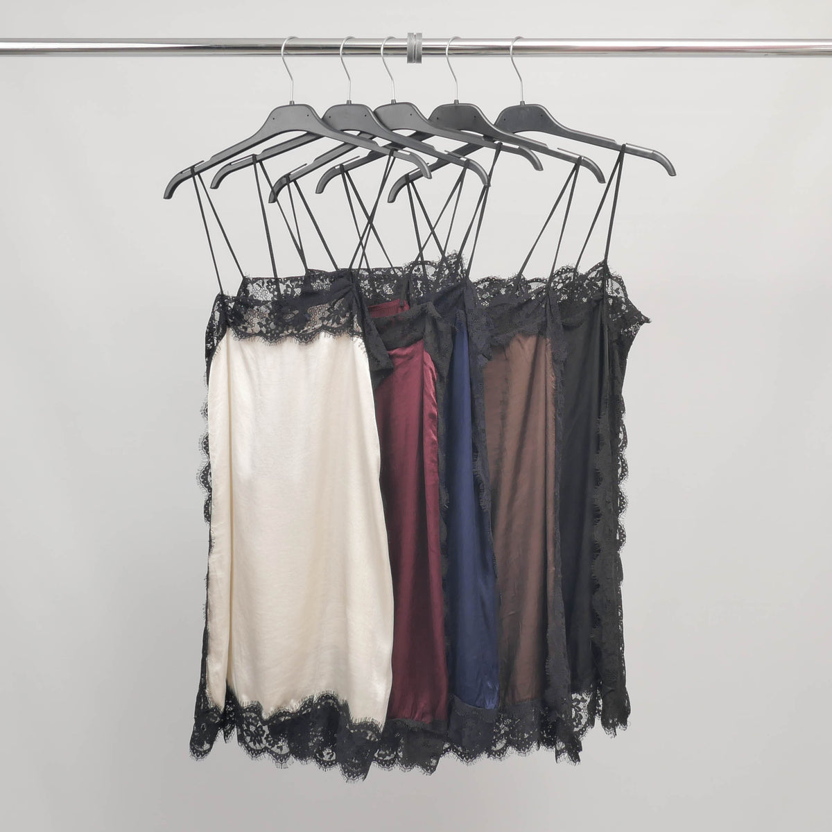 Satin tank top with lace and thin straps mf93787