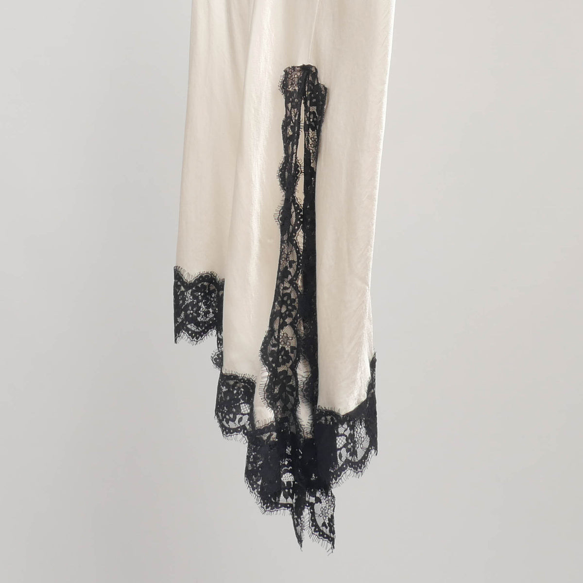 Satin dress with asymmetrical lace straps mf55827