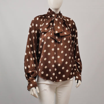 Chemise satinée à pois col lavallière TDM86525