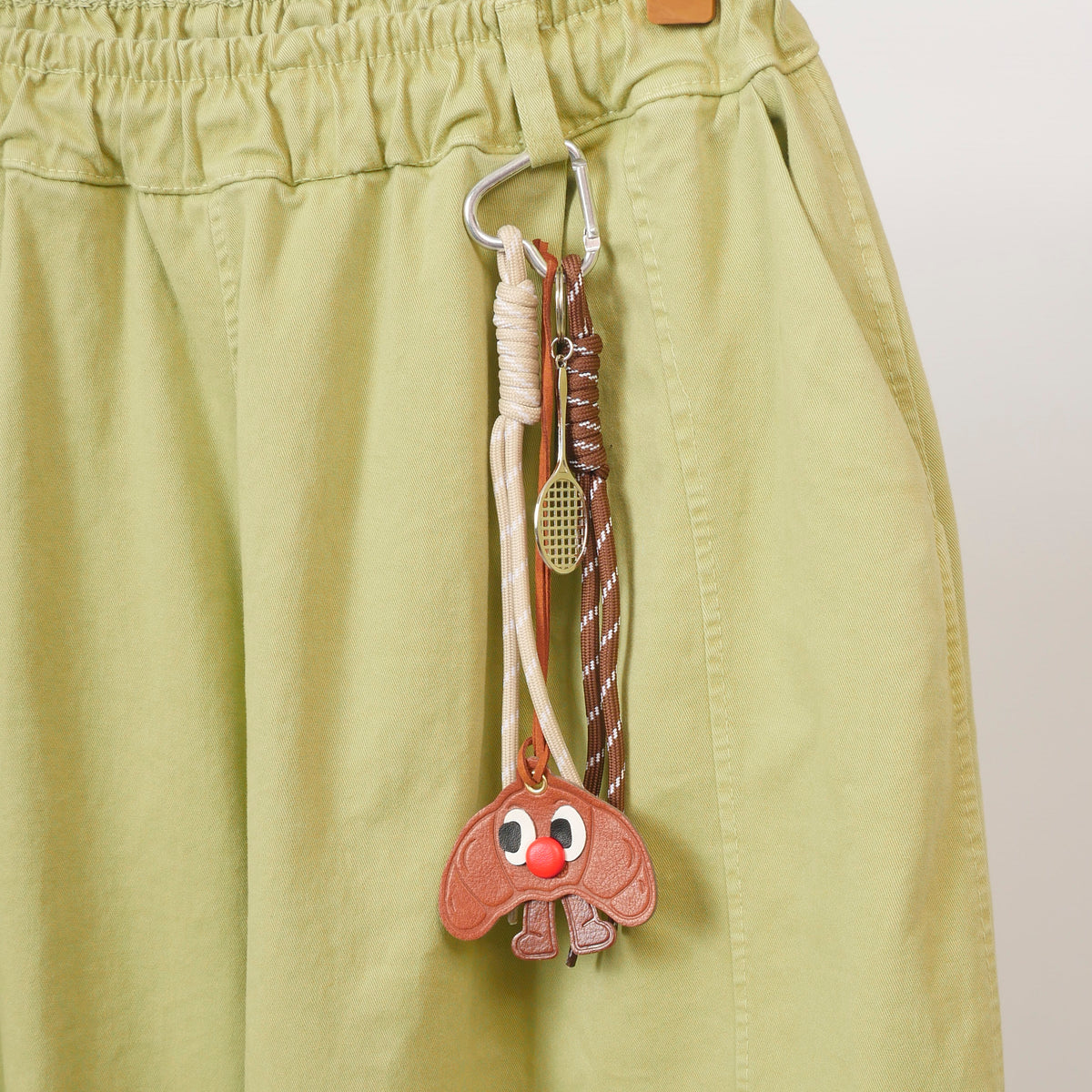 Wide leg carrot trousers with removable accessory   cva825198 3