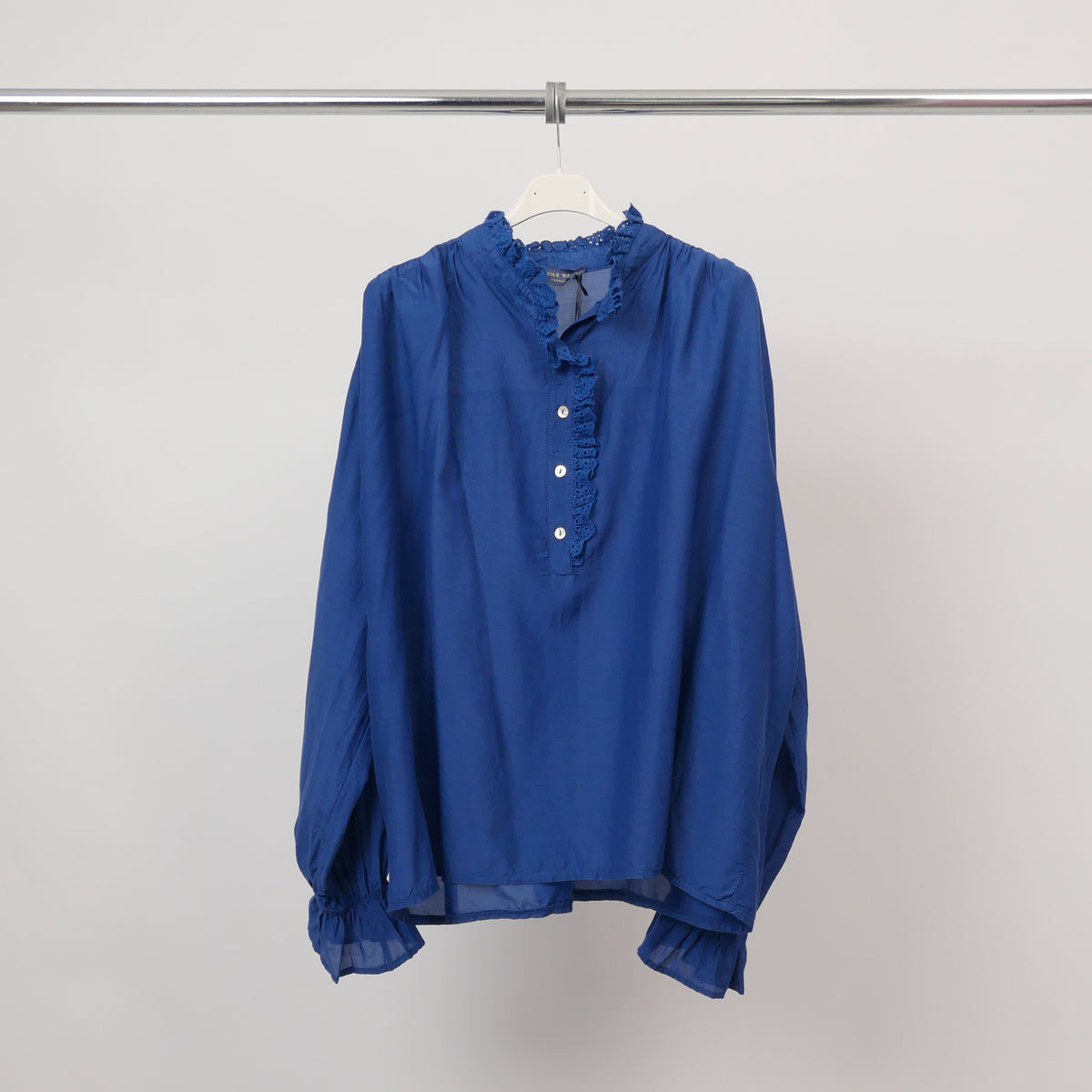 High neck lace shirt – db3583 