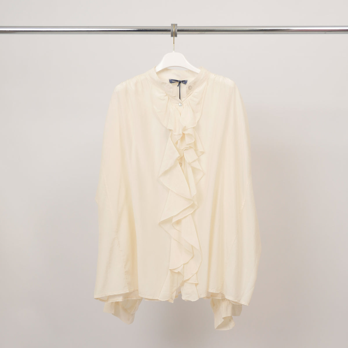 Ruffled mandarin collar shirt – db14953