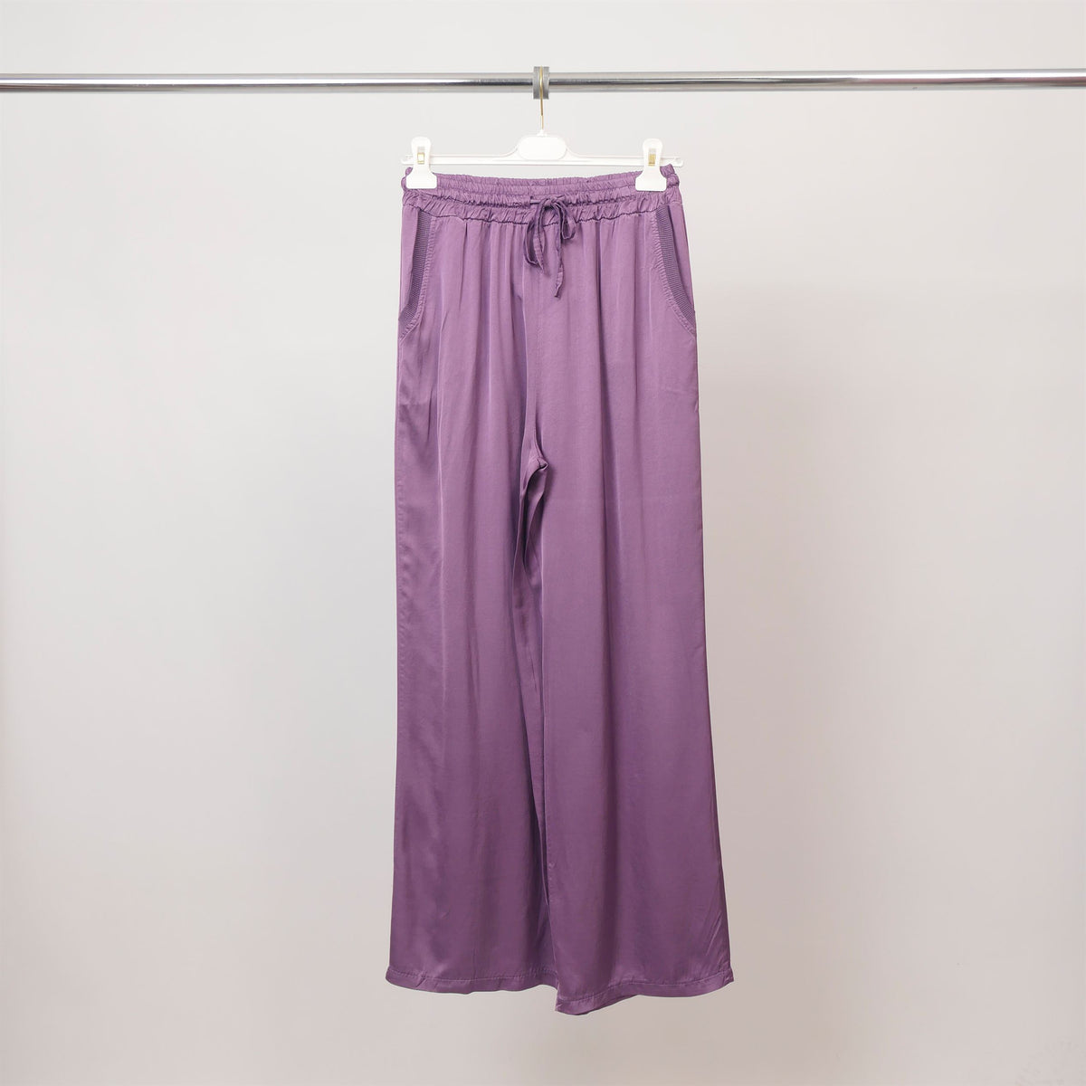 Satin trousers with elasticated waist – db14570vs