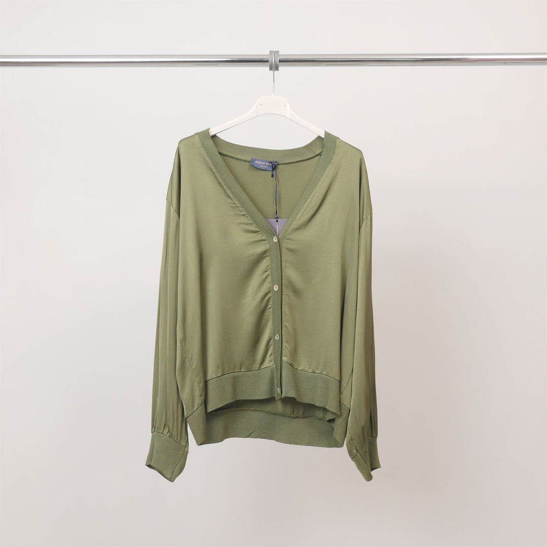 Button-down blouse with V-neck and ribbed edges – DB14003VS