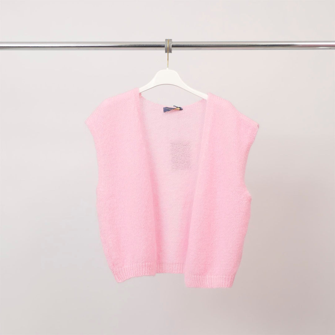 Sleeveless vest with straight neckline – PJ25022