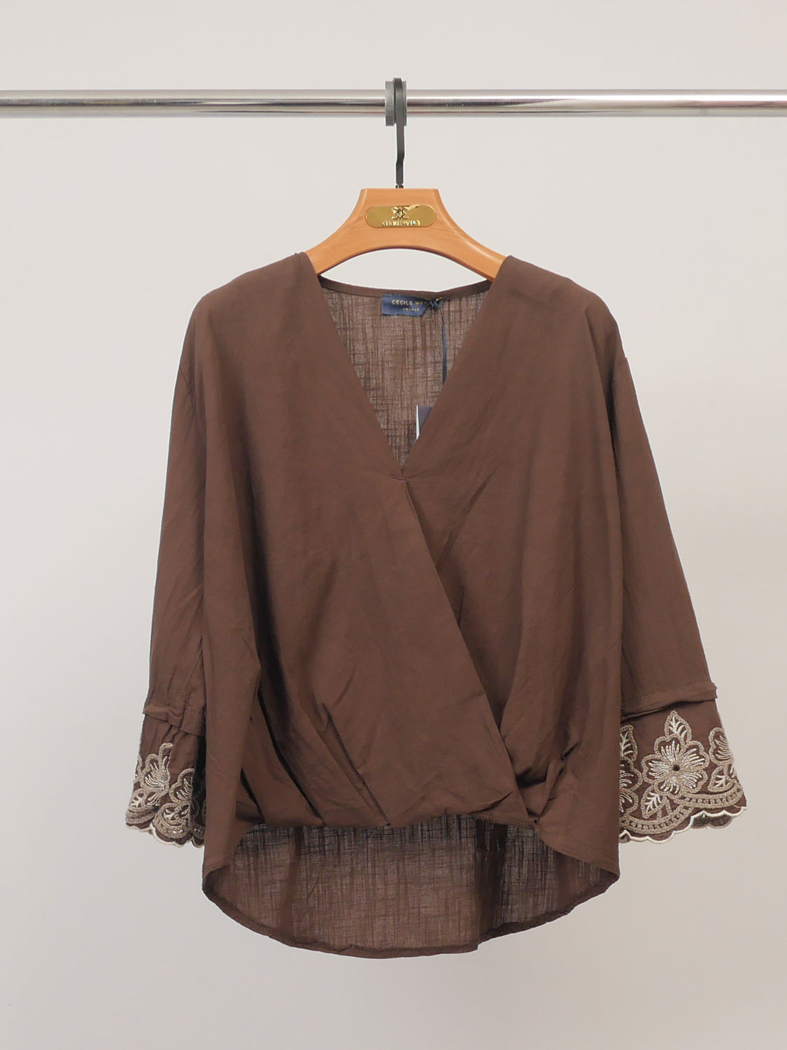 Blouse cache cœur détails dentelle mf56211