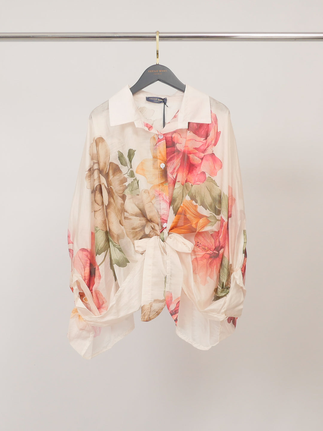 Blouse imprimée fleurie à encolure travaillée KD8971-7