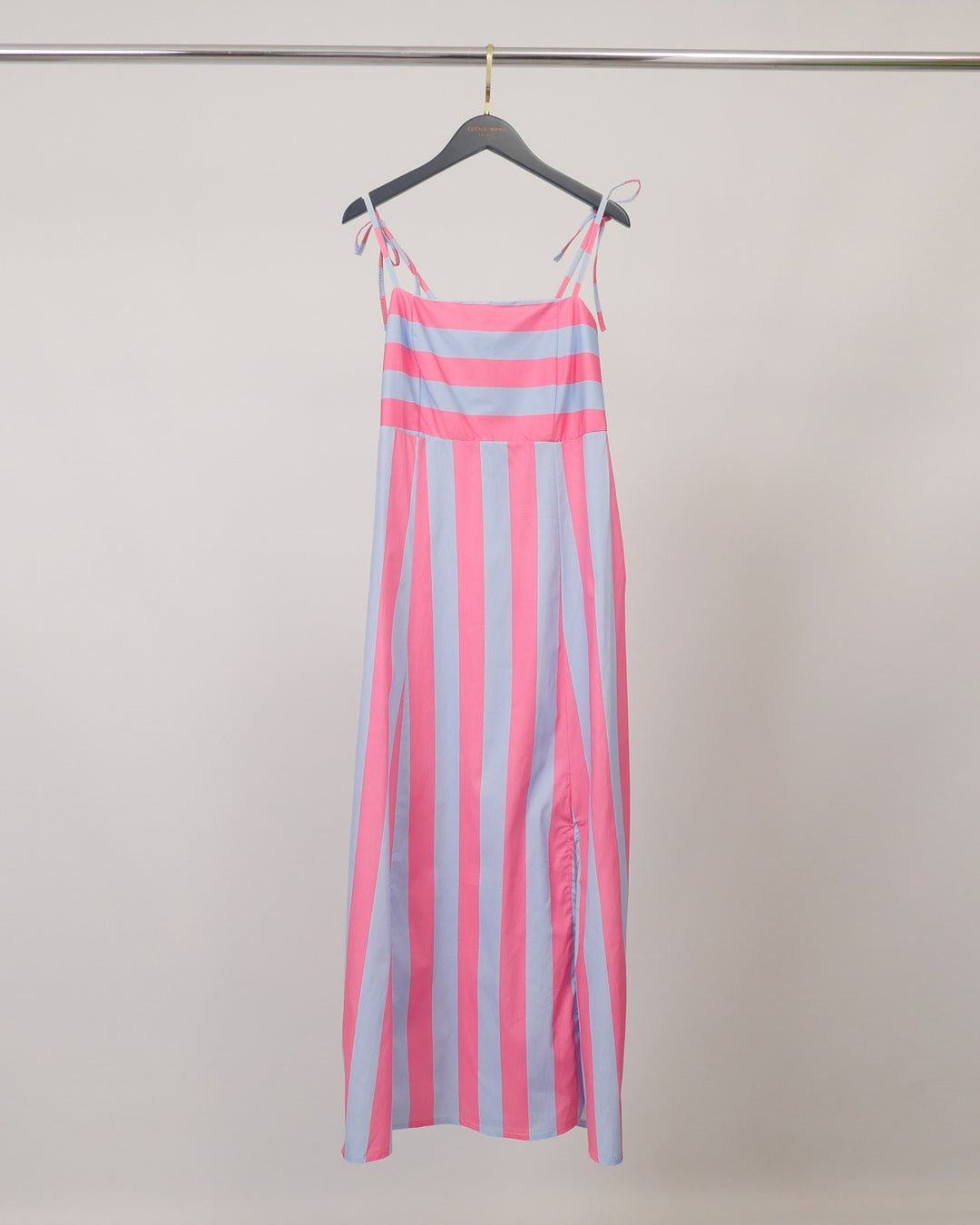 Robe longue rayée à bretelles TDM30226