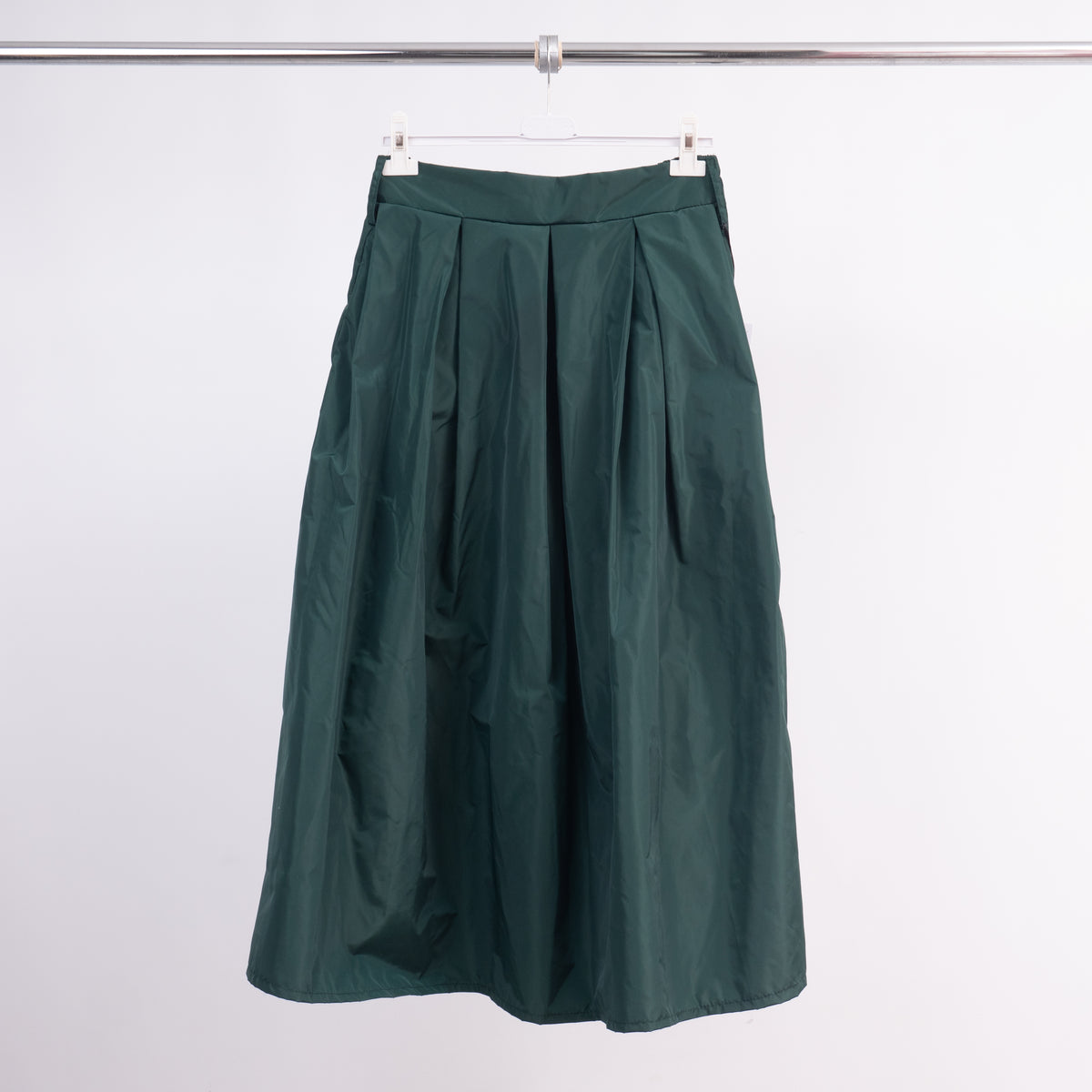 Pleated waterproof midi skirt – hm4547