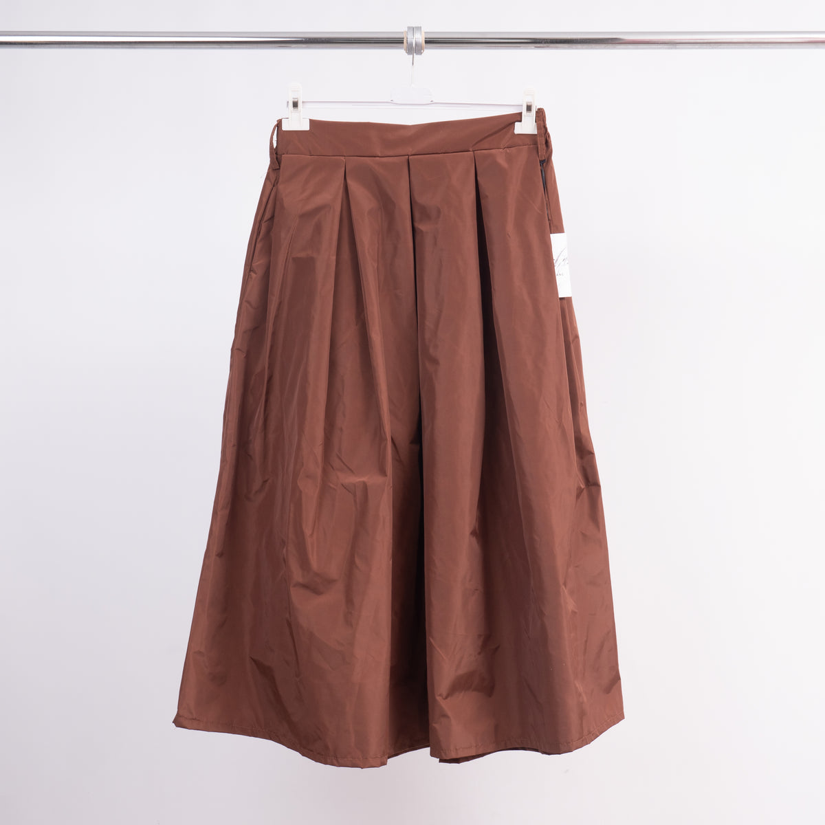 Pleated waterproof midi skirt – hm4547