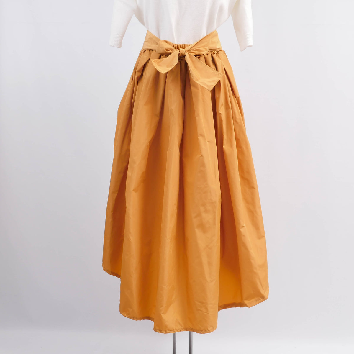 Waterproof midi skirt with tie – hm7362