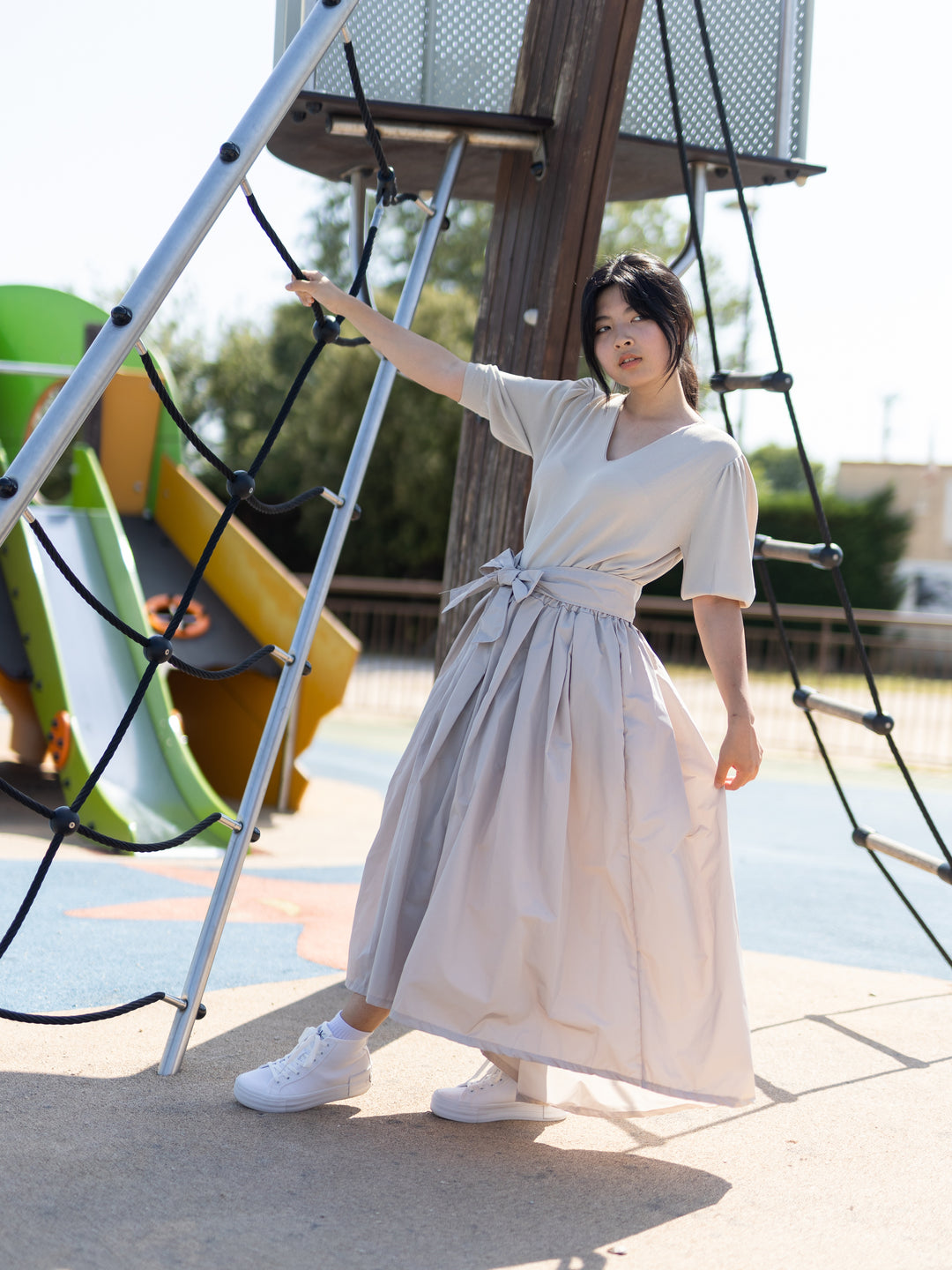 Waterproof midi skirt with tie – HM7362